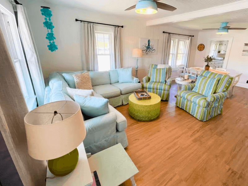 Swanky Swan - 3BR/2BA, Swansboro close to downtown