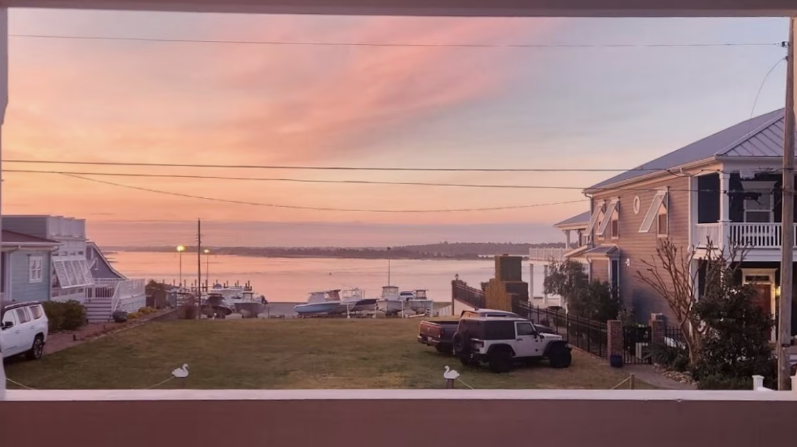 Waterview Swansboro Pelican #1